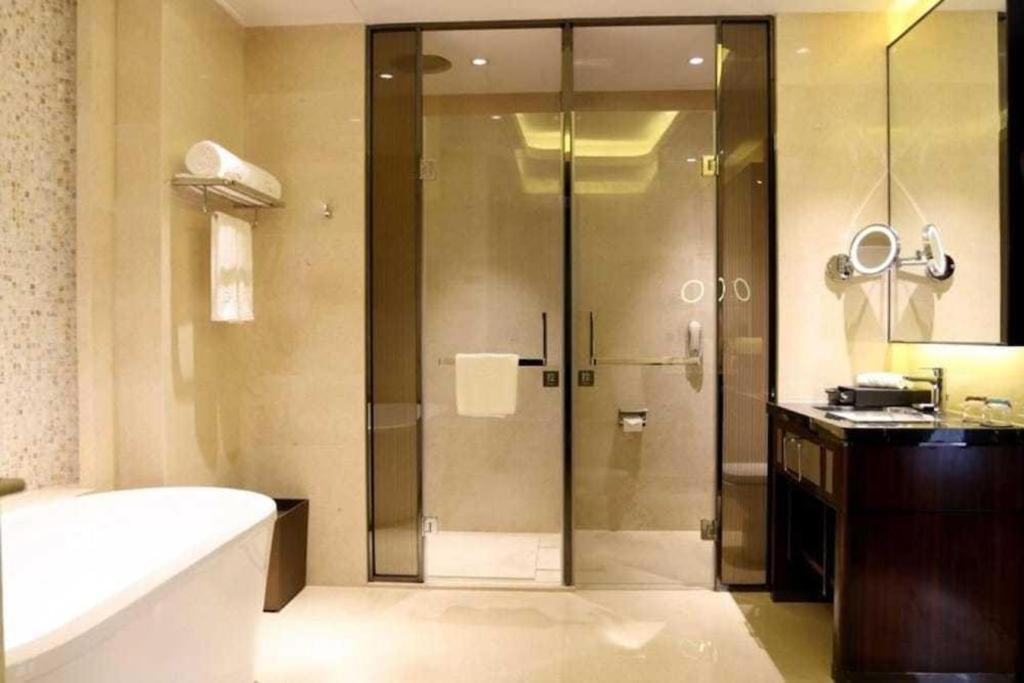 Beijing Grand Skylight International Hotel Exterior photo